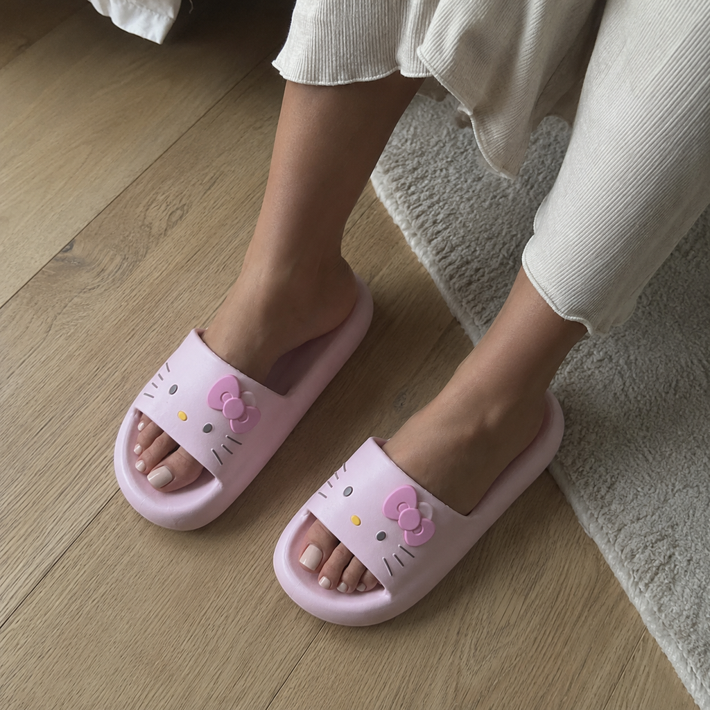 Hello Kitty Hausschuhe Damen – Weich, Bequem & Warm