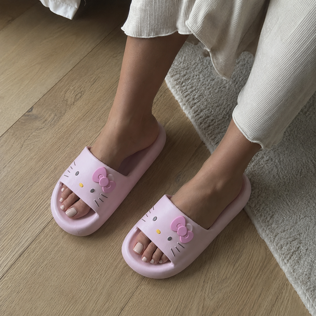 Hello Kitty Hausschuhe Damen – Weich, Bequem & Warm