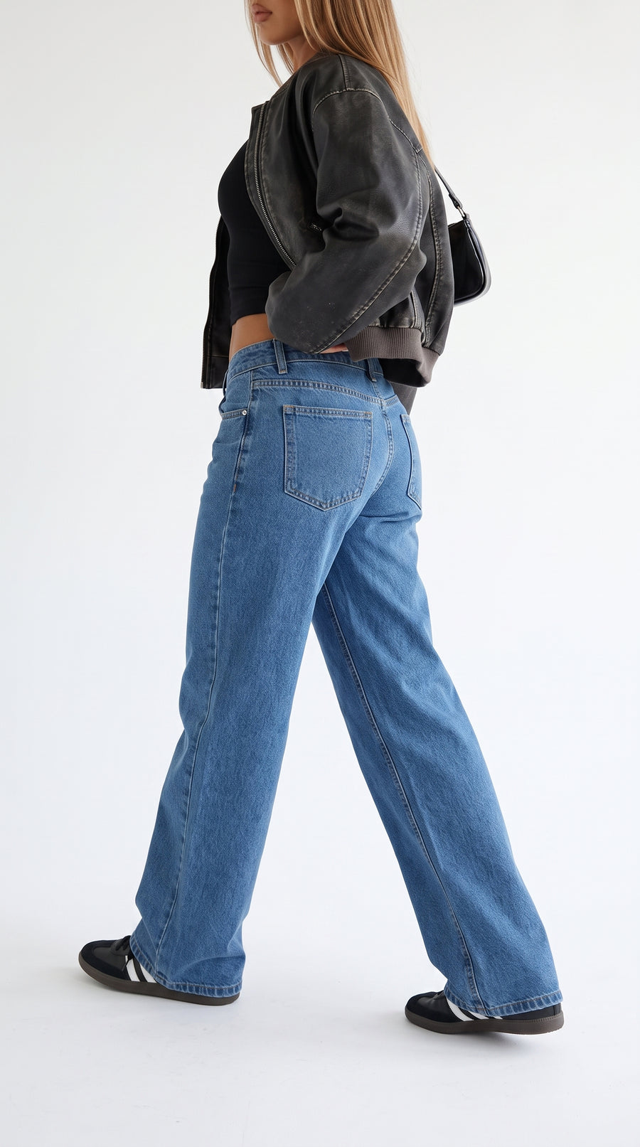 RETRO STRAIGHT – Straight-Fit Damenjeans, figurbetont